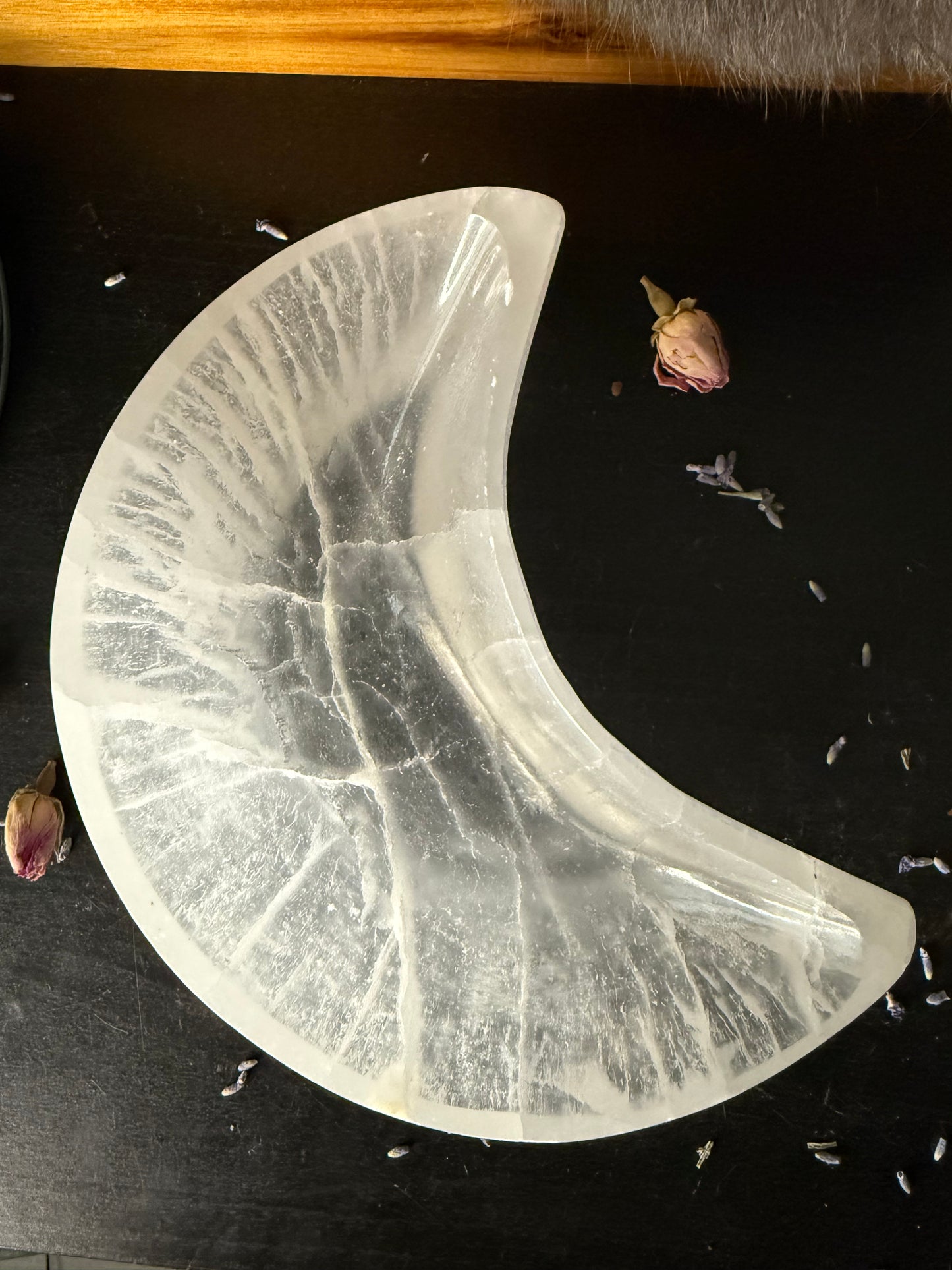 Selenite Moon Bowl / Large