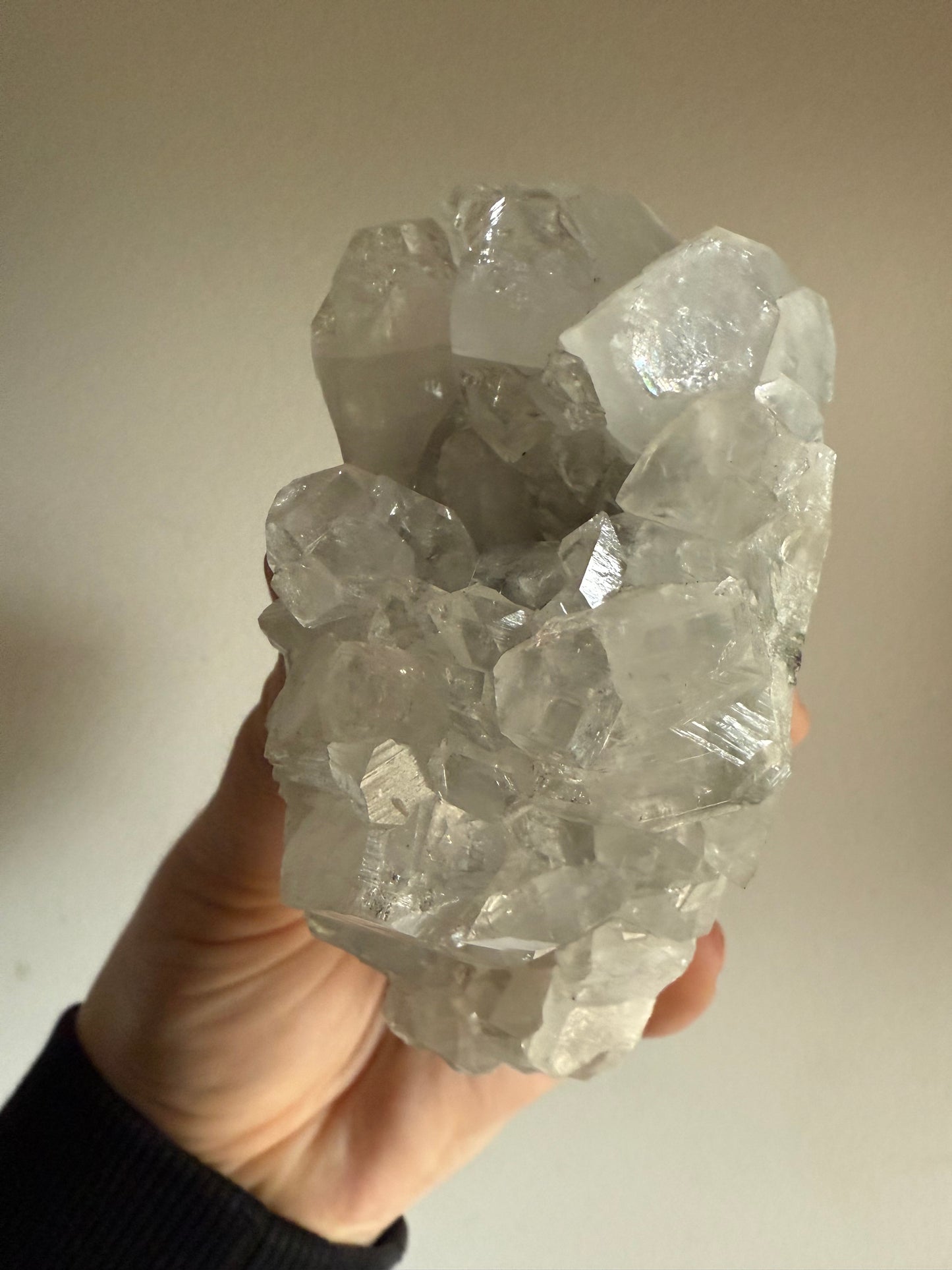 Apophyllite / Medium