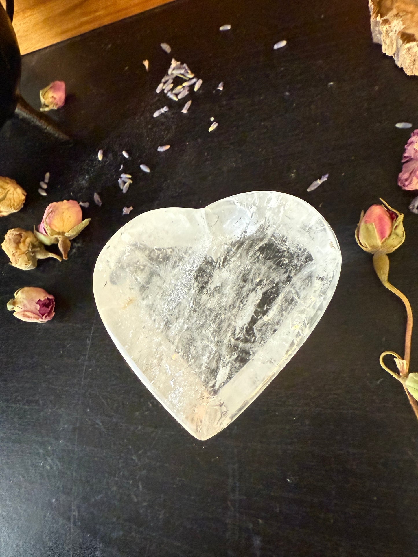 Clear Quartz Heart Bowl / 1