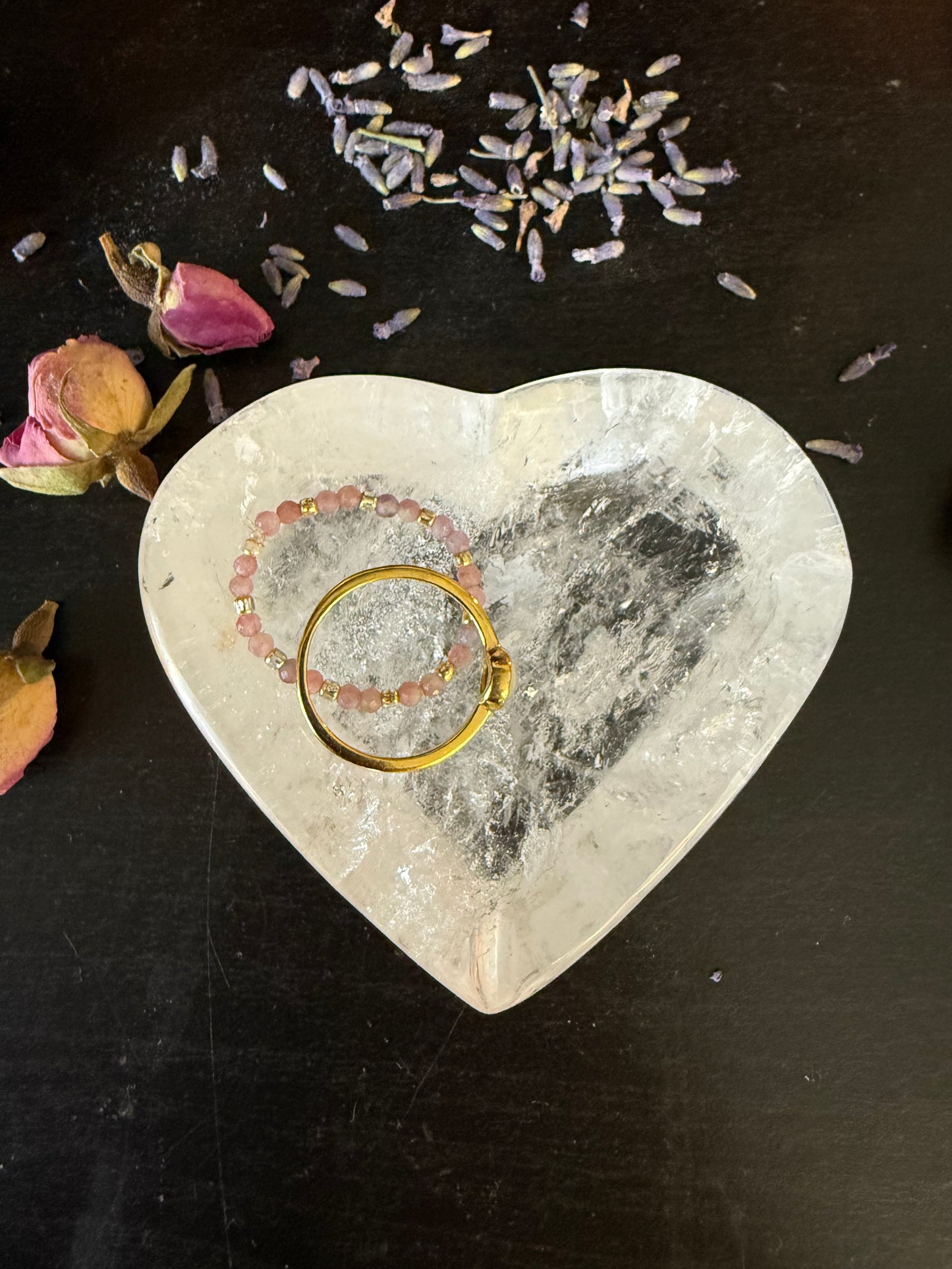 Clear Quartz Heart Bowl / 1
