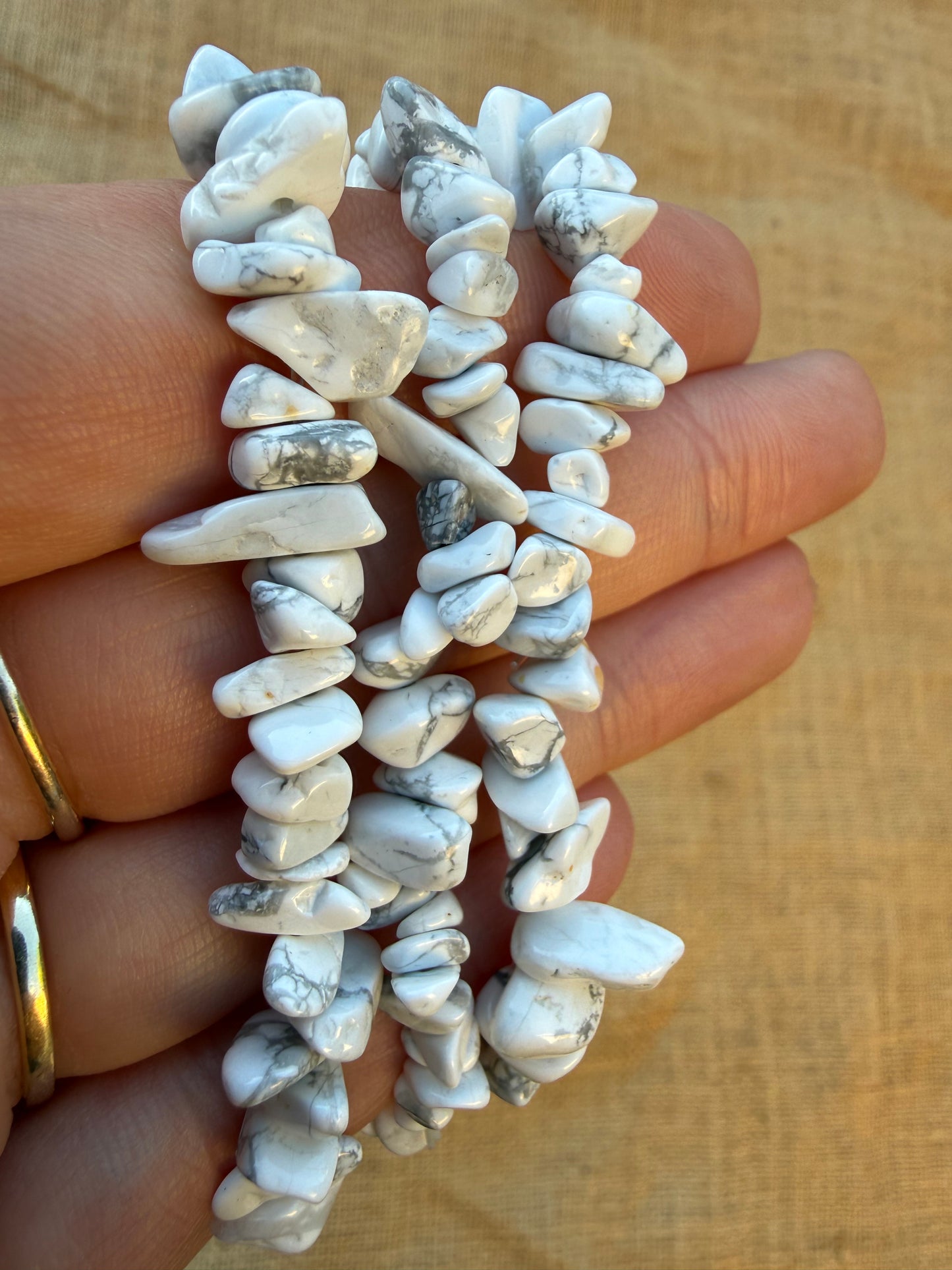 Howlite Chip Bracelet