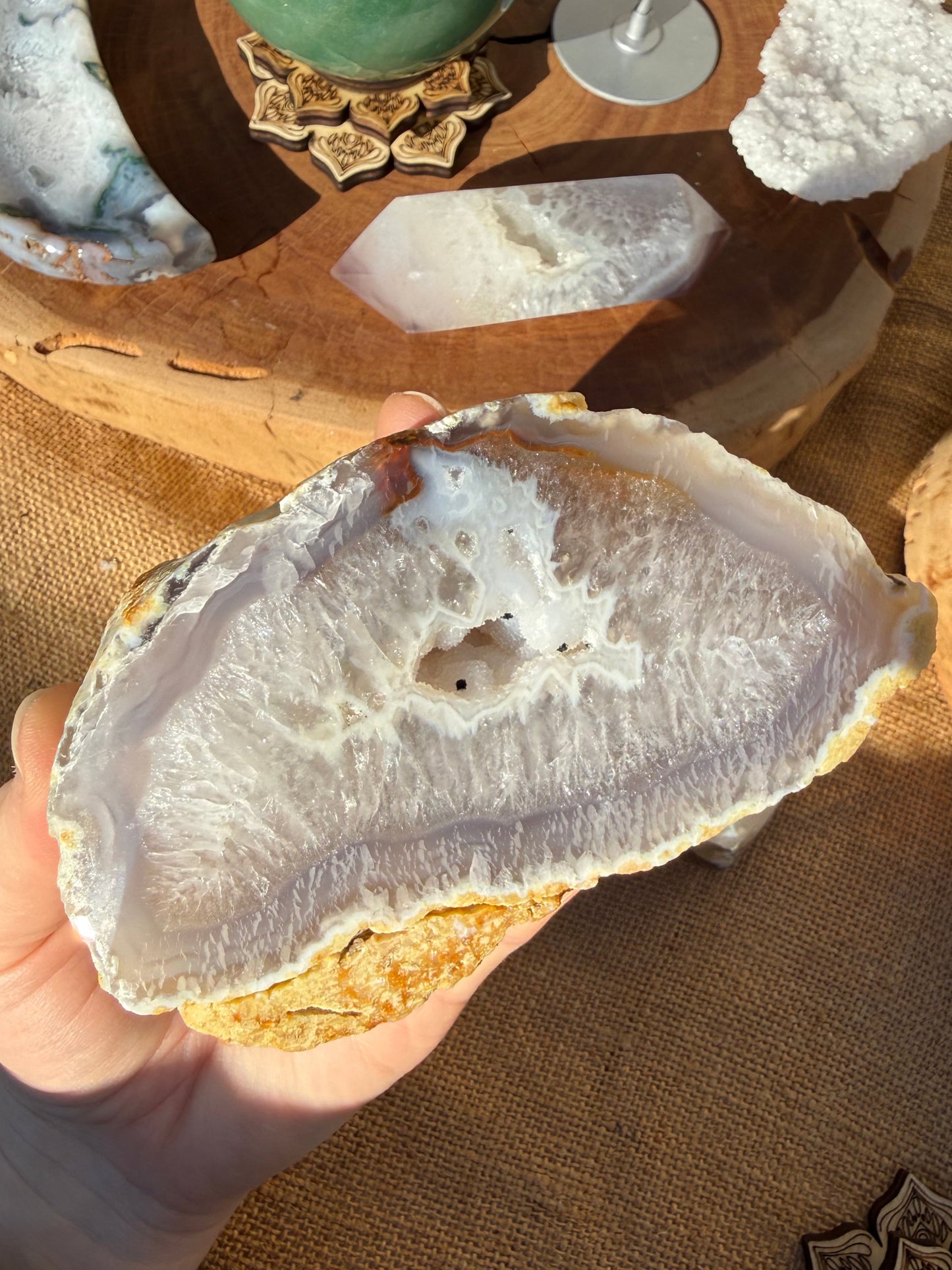 Agate Cut Base