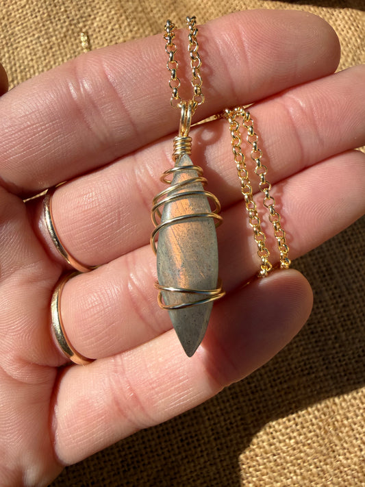 Labradorite Marquise Pendant - Gold