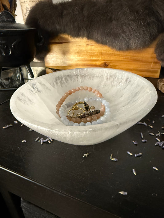 Selenite Bowl / Large